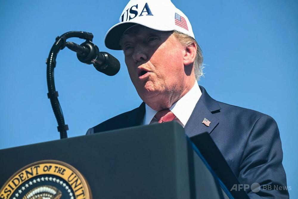 トランプ氏が地図投稿、カナダやアイスランドを米国領に