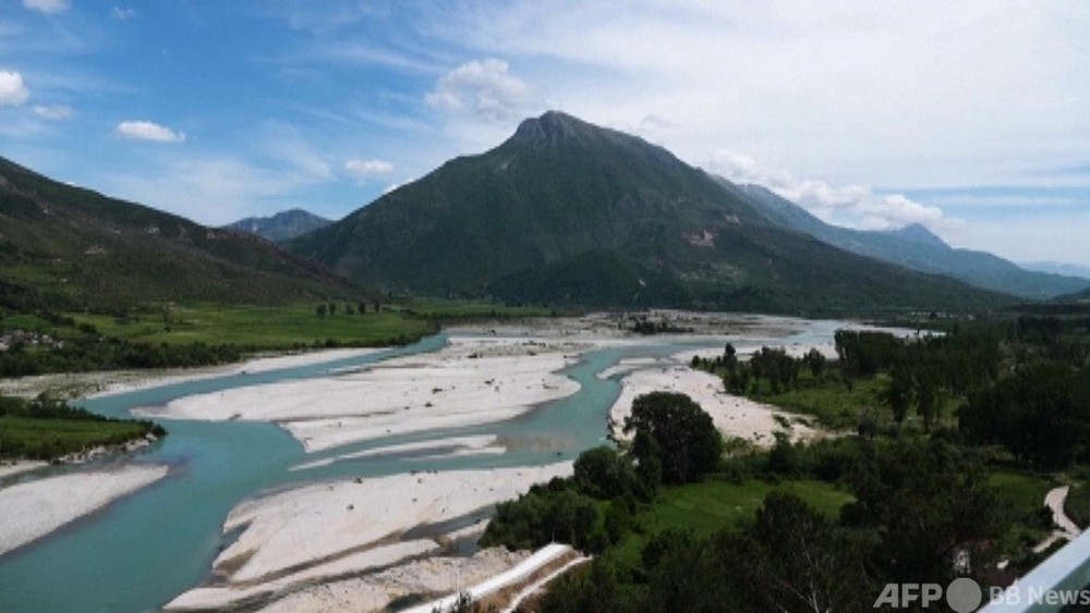 字幕:欧州最後の「野生の川」 ダム計画めぐる攻防戦 アルバニア 写真1枚 国際ニュース:AFPBB News