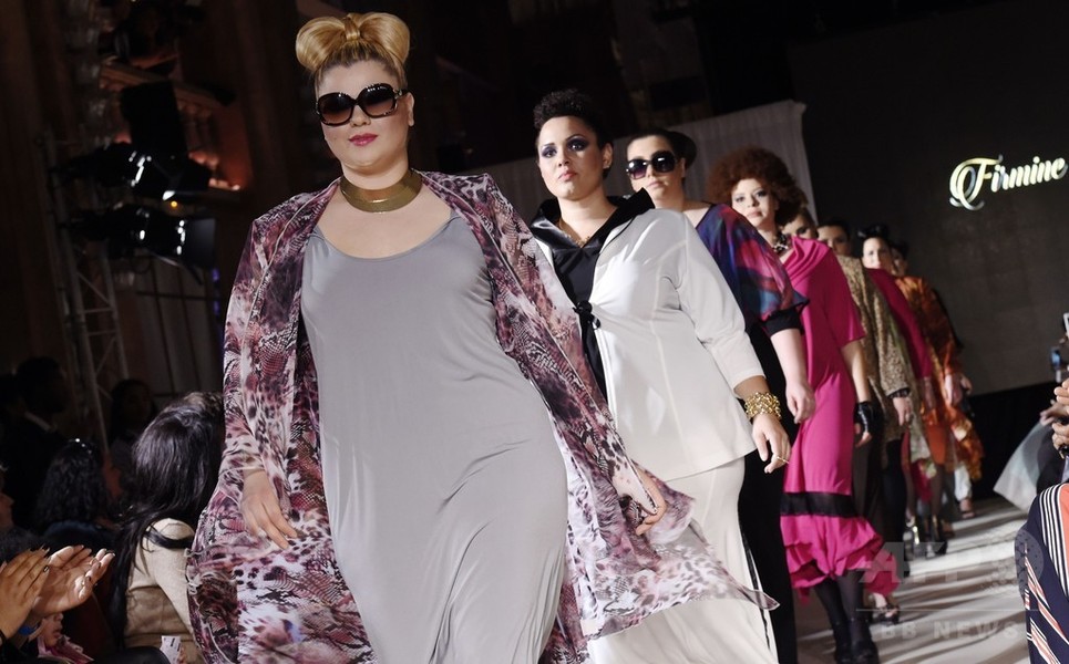 プラスサイズのファッションショー「パルプ ファッション・ウィーク」パリで開催