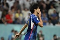 サッカーW杯カタール大会、決勝トーナメント1回戦、日本対クロアチア。PKを外した三笘薫（2022年12月5日撮影）。(c)Ina Fassbender / AFP