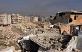 シリア・アレッポで、政府軍が制圧したアル・サファ地区の破壊された街並み（2016年12月7日撮影）。(c)AFP/GEORGE OURFALIAN