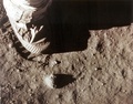 月面に足跡を残すニール・アームストロング船長（1969年7月20日撮影）。(c) NASA / AFP