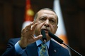 トルコ首都アンカラの国会で演説するレジェプ・タイップ・エルドアン大統領。大統領府提供（2018年10月23日撮影・公開）。(c)AFP PHOTO / TURKISH PRESIDENT OFFICE / KAYHAN OZER
