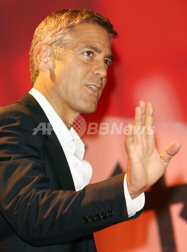 ジョージ・クルーニー来日、『オーシャンズ13』の記者会見に登場 写真5