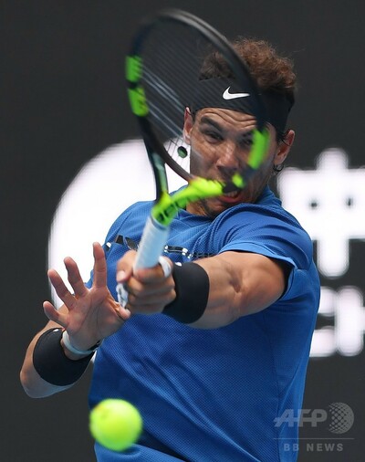目にごみが入りながらもナダルがイズナー撃破 中国opベスト4 写真6枚 ファッション ニュースならmode Press Powered By Afpbb News