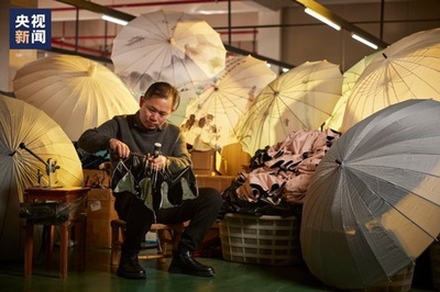 苦境脱した傘工場 成功のヒントは“SNSの声”に 中国
