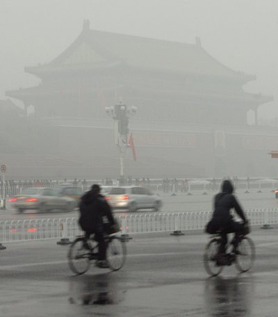 北京でデモ、五輪用の発電所建設に抗議