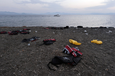 トルコの海岸で悲劇再び、シリア人女児の遺体打ち上げられる