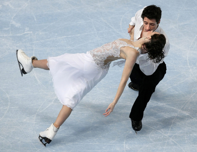 ヴァーチュー／モイア組が優勝、フィギュアGP第1戦