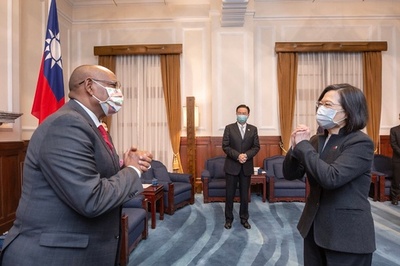 ソマリランド「外相」、台湾総統と会談