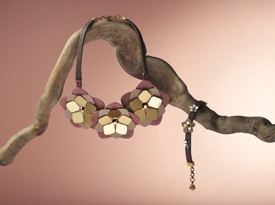 「フェンディ」新ジュエリーコレクション、「ブロッサム」に注目