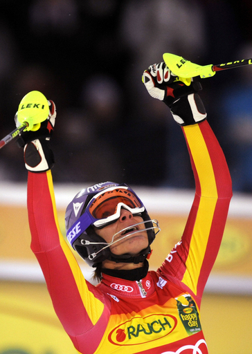 リーシュが女子回転開幕戦を制す