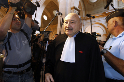 シラク前大統領の公判、健康問題で欠席裁判に フランス