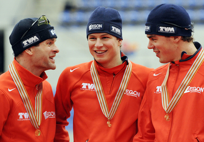 オランダが男子チームパシュートで優勝