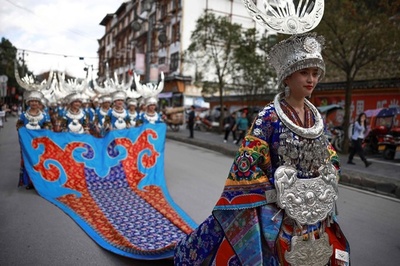 少数民ミャオ、独自の暦で新年祝う 中国