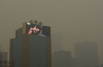 中国の大気汚染拡大、新たに2都市で警報最高レベルに