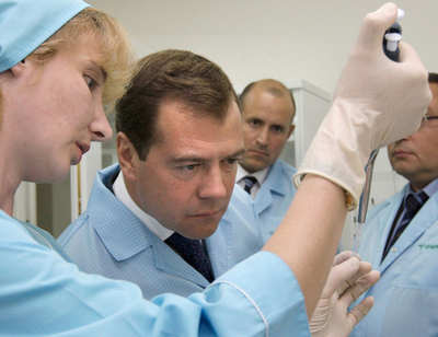 メドベージェフ露大統領、ユーチューブに公式チャンネル開設