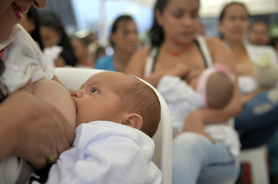 世界母乳育児週間、世界各地で関連イベント