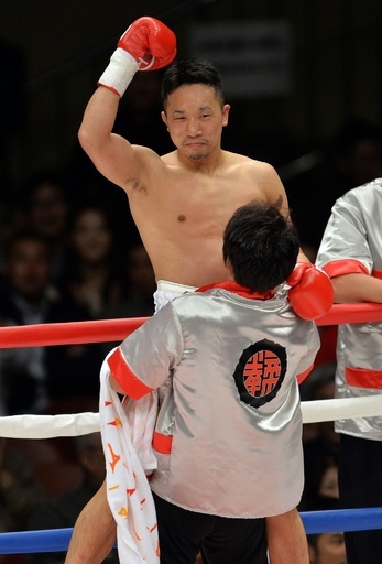 元世界王者の粟生、メイウェザー対パッキャオの前座試合に出場