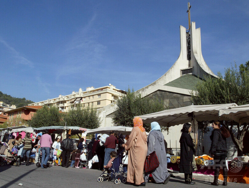 仏一家11人、イスラム国参加のためシリアへ出国か