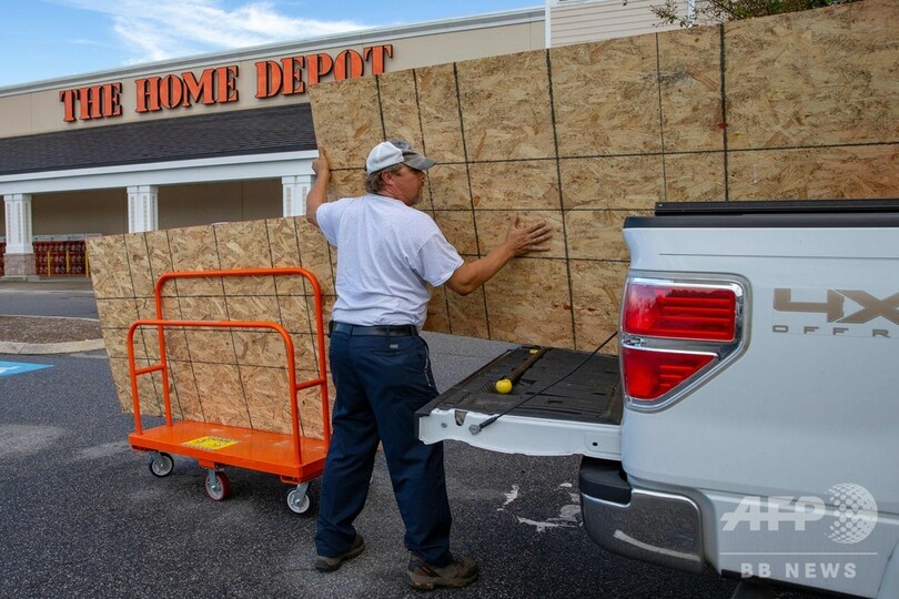 ハリケーン「フローレンス」、勢力維持し米東海岸に進行 壊滅的被害の恐れ