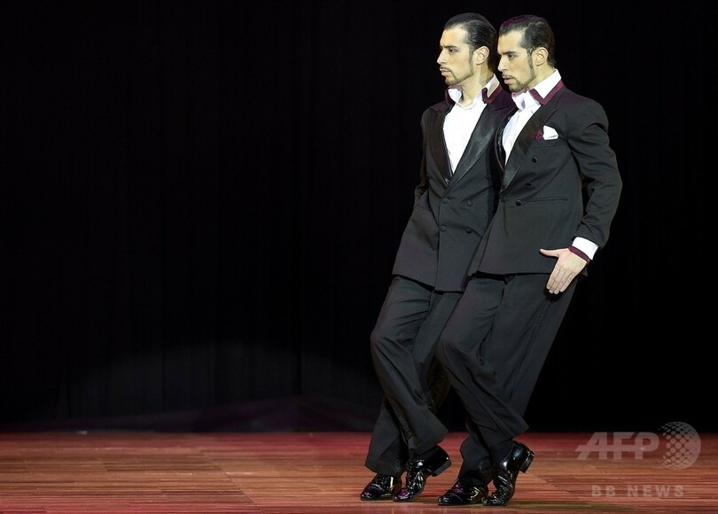 タンゴ世界選手権、同性ペアが初めて入賞