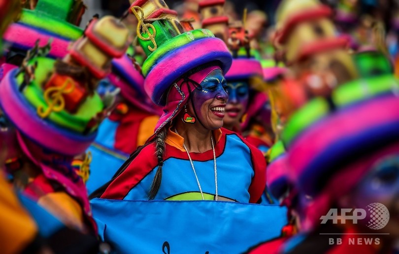 ユネスコ文化遺産のカーニバル 今年も華やかに開催 南米コロンビア 写真16枚 国際ニュース Afpbb News
