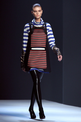 07/08年秋冬パリ・コレクション＞フセイン・チャラヤン、新作を