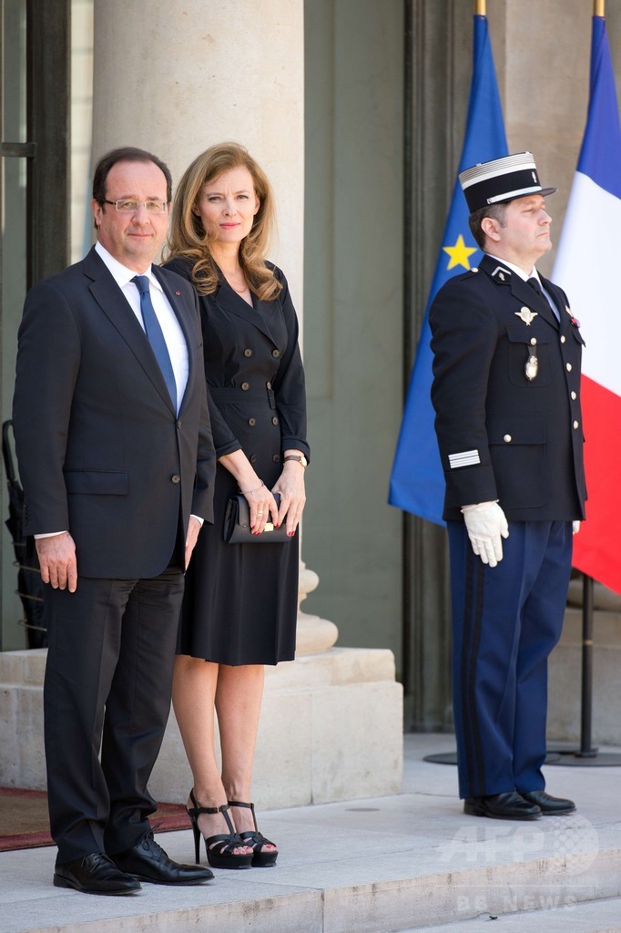 仏大統領との関係を暴露、元「ファーストレディー」が回顧録 仏大統領との関係を暴露、元「ファーストレディー」が回顧録