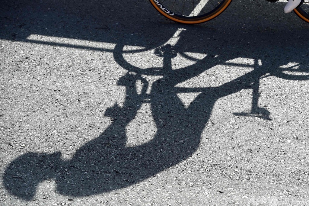 英国自転車連盟、代表コーチを解任 「選手と不適切な関係」 英国自転車連盟、代表コーチを解任 「選手と不適切な関係」