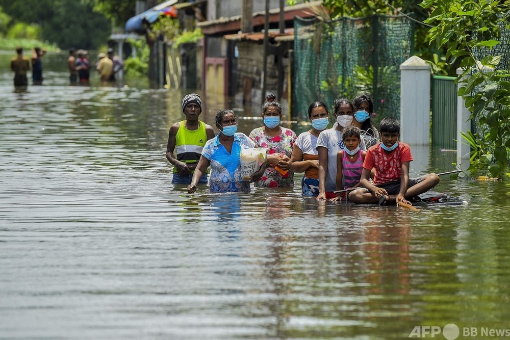 スリランカで洪水、17人死亡 十数万人が避難