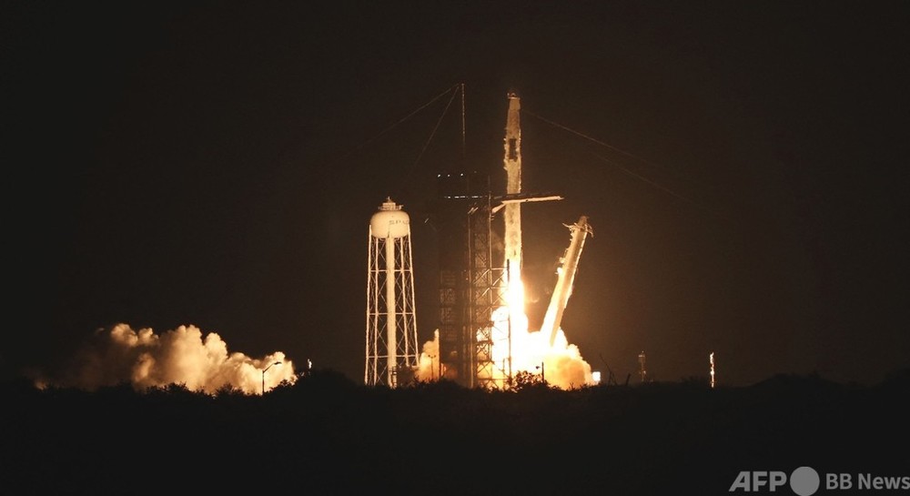 米スペースX、星出さん乗せた再使用型宇宙船の打ち上げに成功
