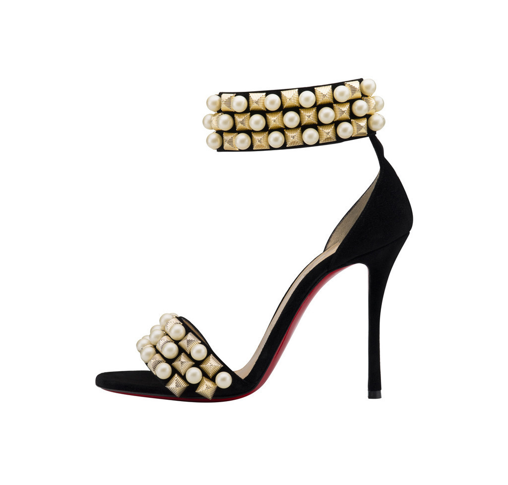 「クリスチャン ルブタン」秋冬コレクション登場