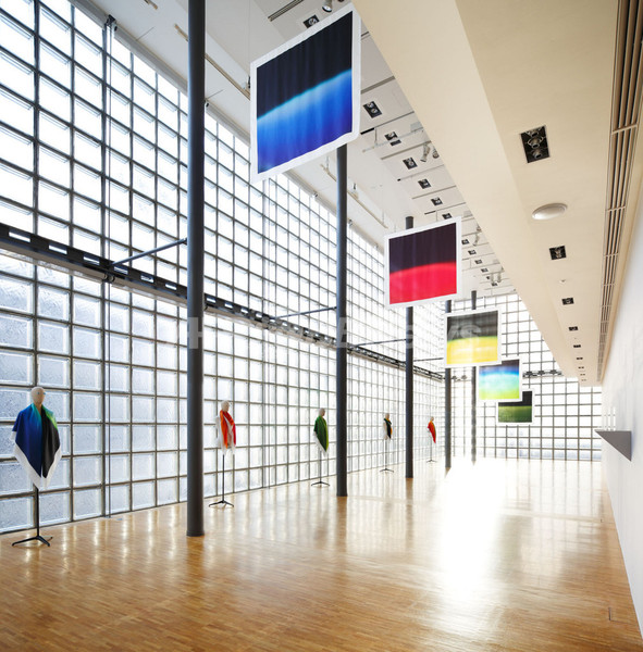 エルメス・エディター第3弾が日本でも公開「影の色：杉本博司展」15日から