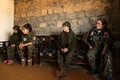 トルコ国境に近いシリアの町カタニヤで、ISと戦うシリア語系キリスト教徒の女性民兵組織、「二つの川の間の土地を守る女性防衛部隊」の訓練キャンプに参加するメンバー（2015年12月1日撮影）。(c)AFP/DELIL SOULEIMAN