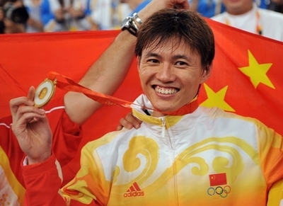 フェンシングの仲満 中国人選手として2人目の金メダル