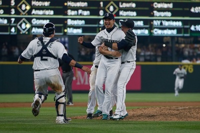 岩隈がノーヒットノーラン達成!日本人投手では野茂氏以来の快挙