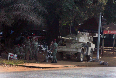 ゼネスト16日目で労組と政府の協議が再開、東部では新たなデモ - ギニア