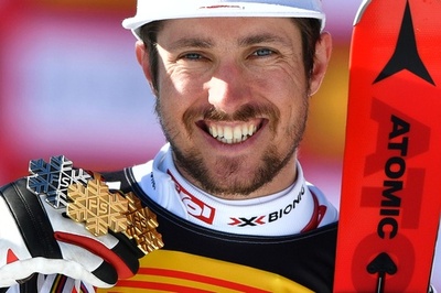 ヒルシャーが圧倒的な速さで回転制す、アルペン世界選手権