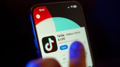 トランプ氏  TikTokの米国での運営継続を当面は容認する意向示す