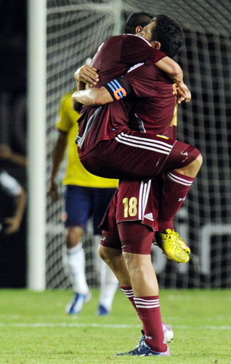 コロンビアがベネズエラに敗れる、W杯南米予選