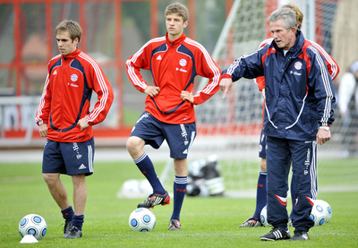 バイエルン ハインケス氏の下で初練習を行う