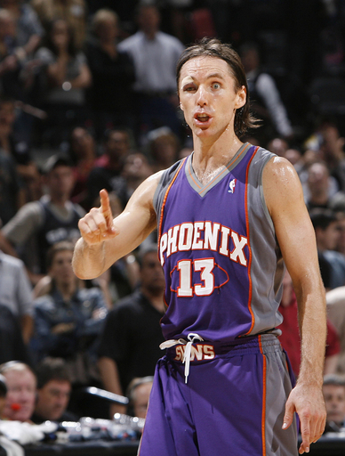 サンズ 4連勝でカンファレンス決勝進出、NBAプレーオフ