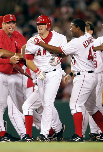 エンゼルス ヤンキースにサヨナラ勝ち