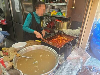 トッポッキとたばこで物々交換？…韓国・キャッシュレス旅行者を救った屋台のおばあちゃんの機転