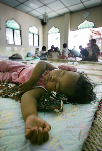 ＜ジャワ島中部地震＞死者5400人以上、国連が支援要請 - インドネシア