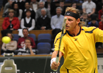 ナルバンディアン ニエミネンをストレートで破り決勝進出