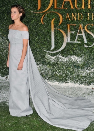 『美女と野獣』でエマ・ワトソン着用の衣装、デザイナーが語る