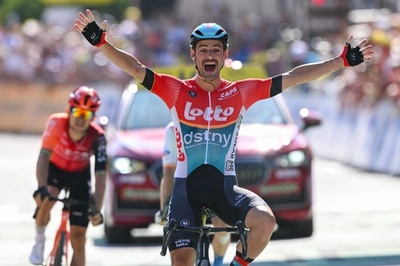 カンペナールツがツール第18S優勝 ポガチャルは総合首位維持