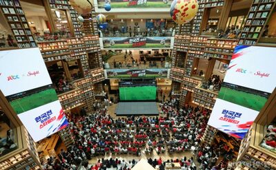 「政治の泥仕合は見たくない」W杯に熱狂する韓国の市民、チキン注文は875％激増…社会の疲労を癒やす“W杯特需”の舞台裏